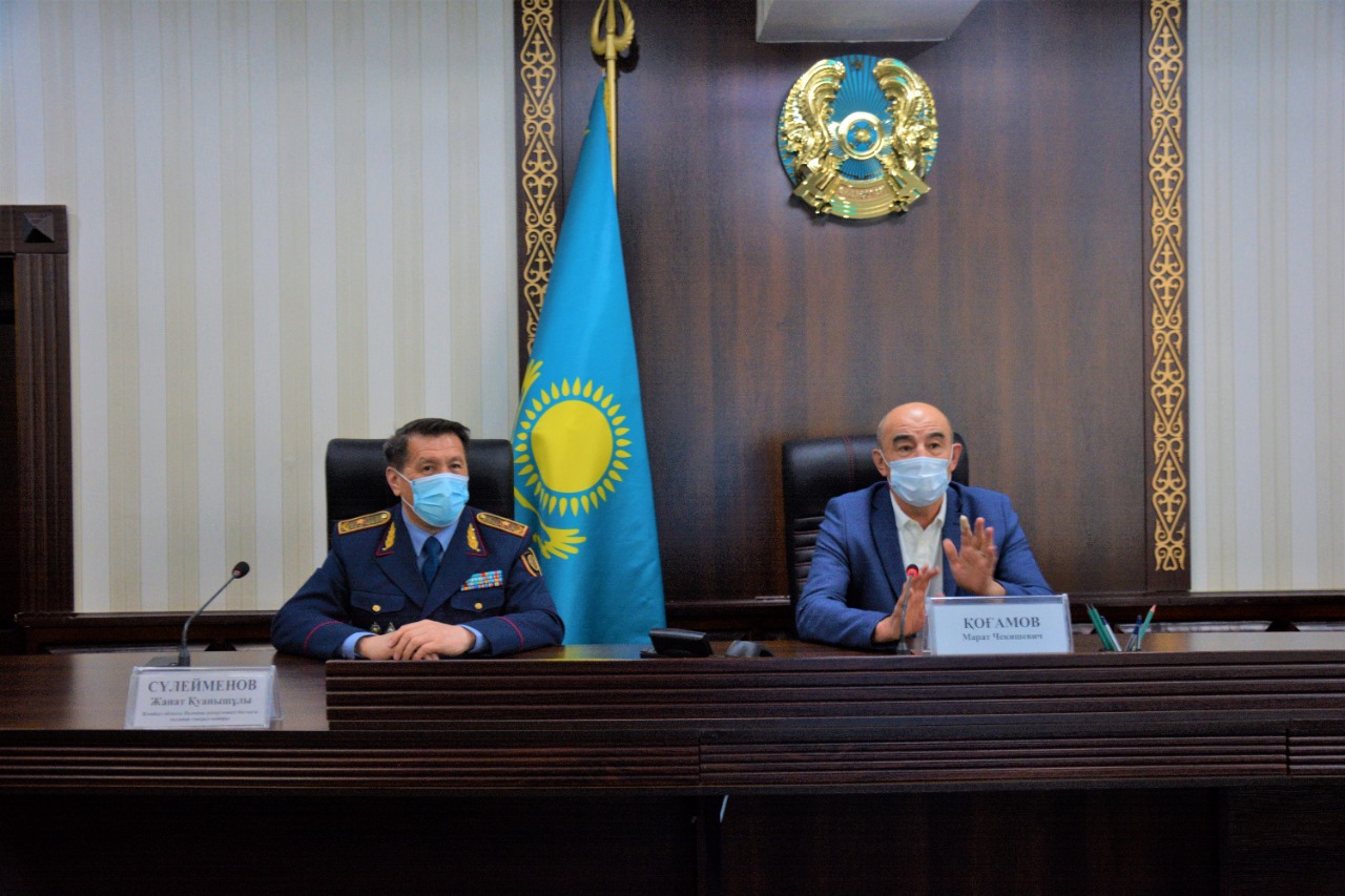 Руководящий состав ДП Жамбылской области встретился с председателем Общественного совета при МВД Республики Казахстан