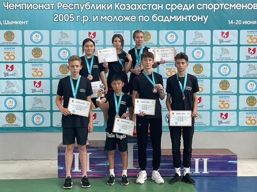 Акмолинские бадминтонисты завоевали 7 наград на чемпионате Казахстана