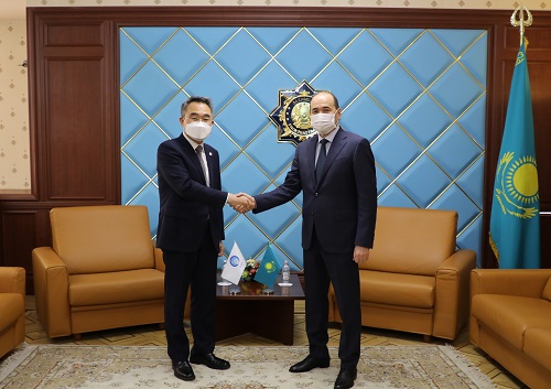 Генпрокурор провел встречу с Президентом МАП