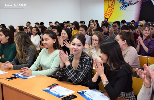 Порядка 300 студентов стали выпускниками  Школы молодых государственных служащих