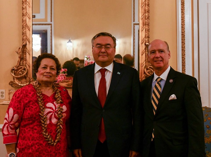 Глава МИД Казахстана прибыл с визитом в Вашингтон