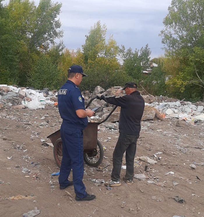 Выше 2 тысяч нарушений правил благоустройства выявили полицейские Усть-Каменогорска