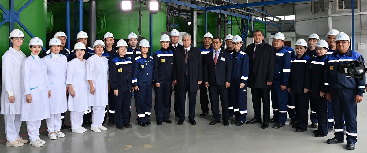 Президент посетил опреснительный завод «Каспий»