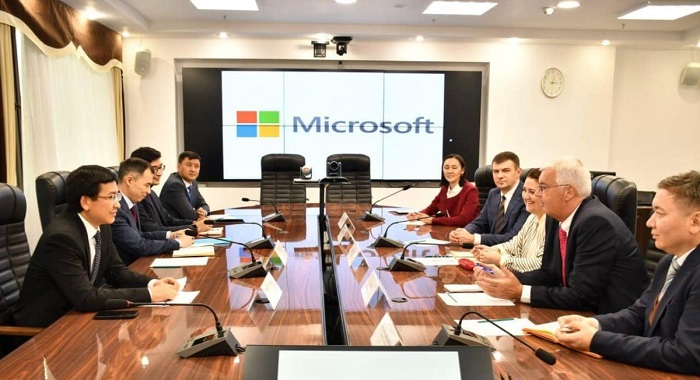 Министерство просвещения подписало Меморандум о сотрудничестве с компанией Microsoft