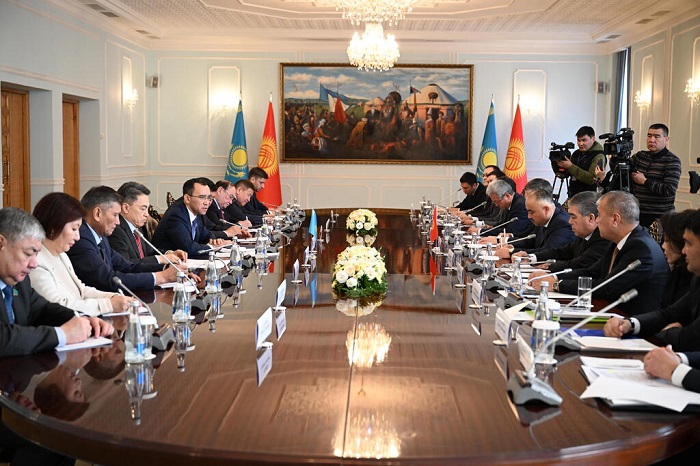 Маулен Ашимбаев встретился со Спикером Жогорку Кенеша Кыргызстана