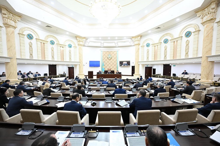 Маулен Ашимбаев: «Принятый закон улучшит механизмы защиты прав человека»