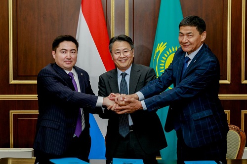 Казахстан и Люксембург подписали меморандум о регулярных авиаперевозках
