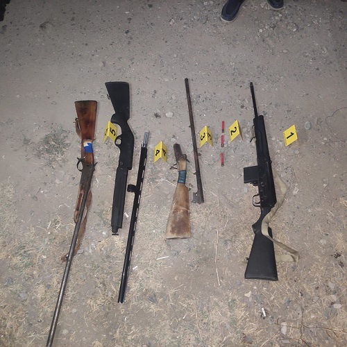 Похищенное в ходе январских событий оружие нашли возле могил в Таразе