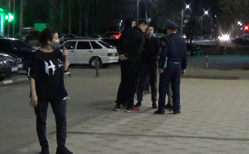 Рейд среди подростков с участием волонтеров, общественности и блогеров провели жамбылские полицейские
