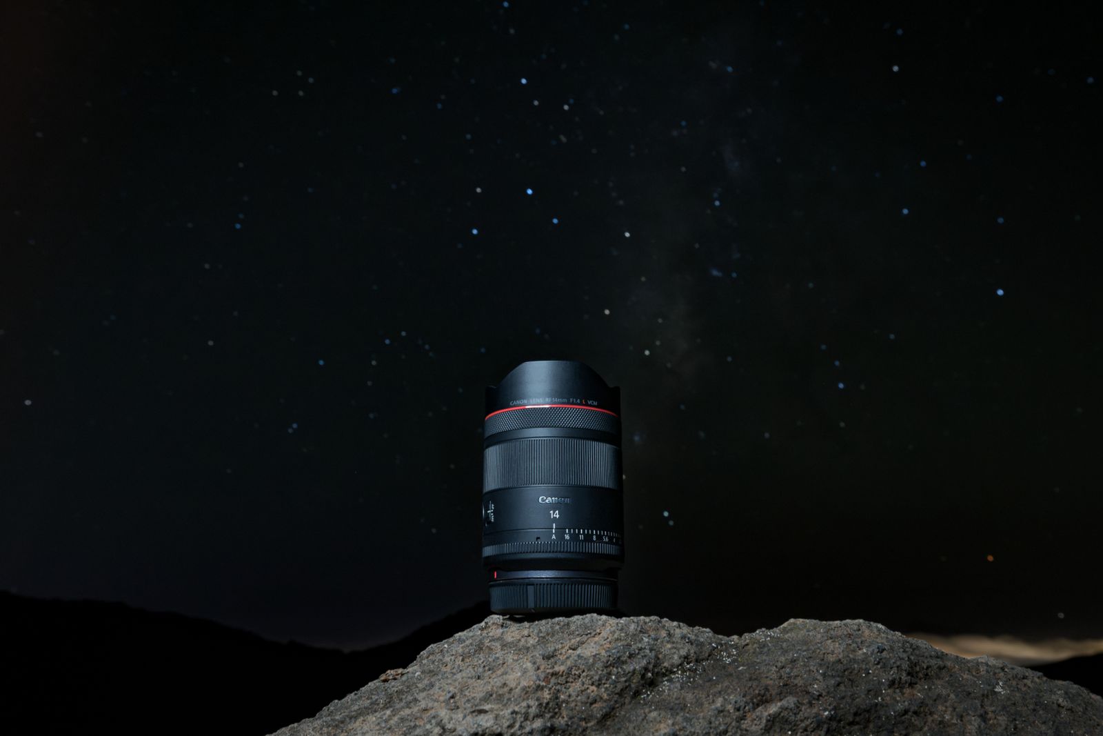 Canon уже 23 года подряд лидирует по глобальной доле на рынке цифровых камер со сменными объективами